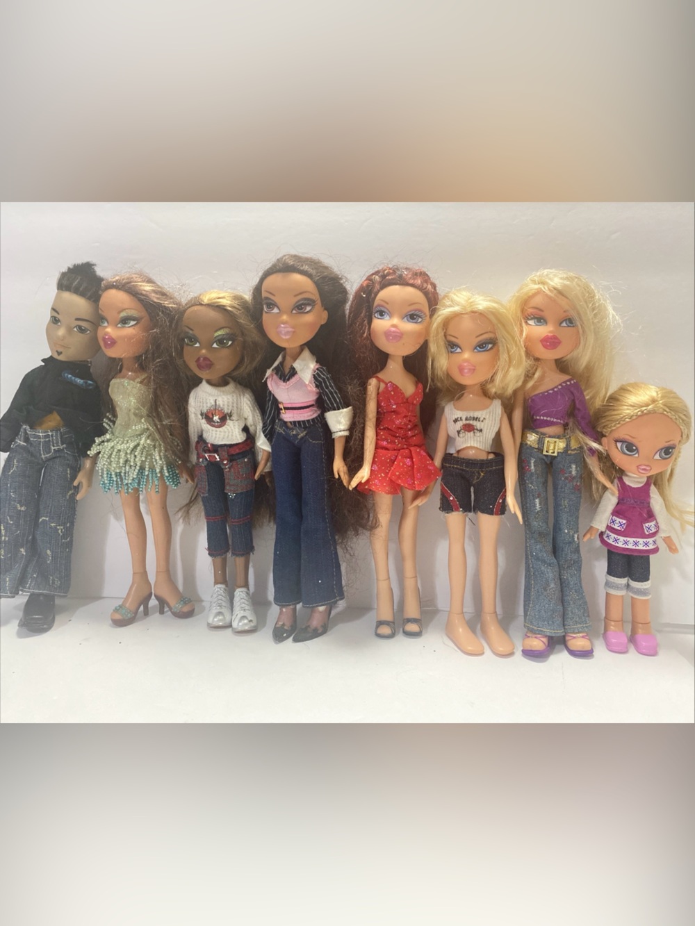 7 original bratz dolls +1 mini Bratz lot